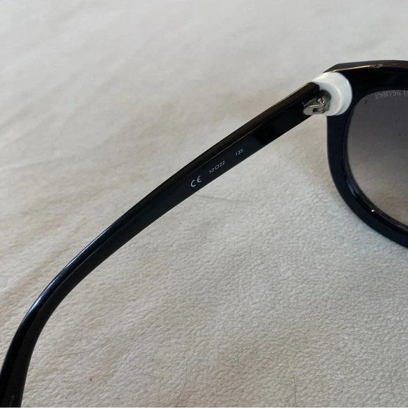 Henri Bendel Olivia Black Round Sunglasses HB520S 001 - Picture 6 of 9